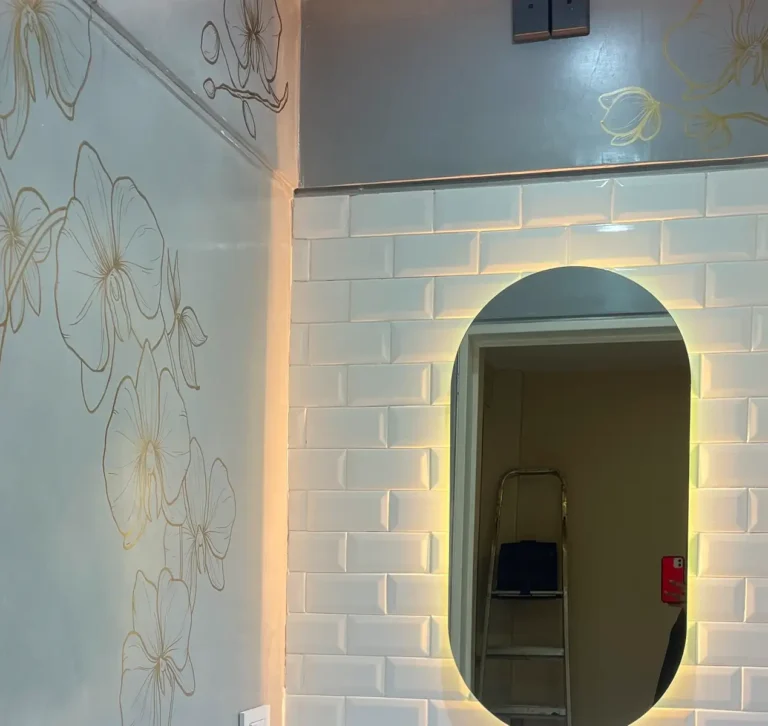 Murales para locales comerciales line art oro Joyeria Ricciardi