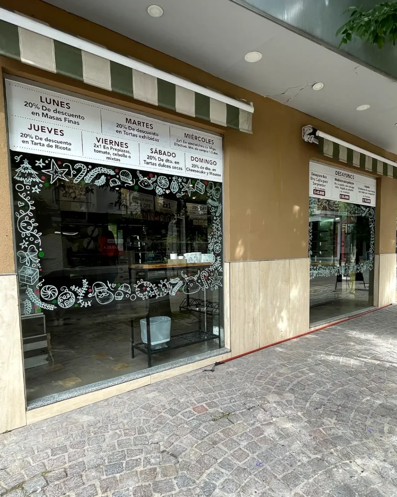 Pintura sobre vidrieras comerciales Navidad 2025 Zona oeste