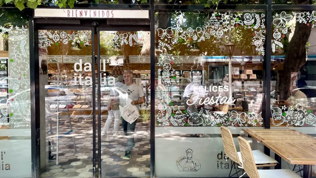 Pintura sobre vidrieras comerciales Navidad 2025 Zona oeste