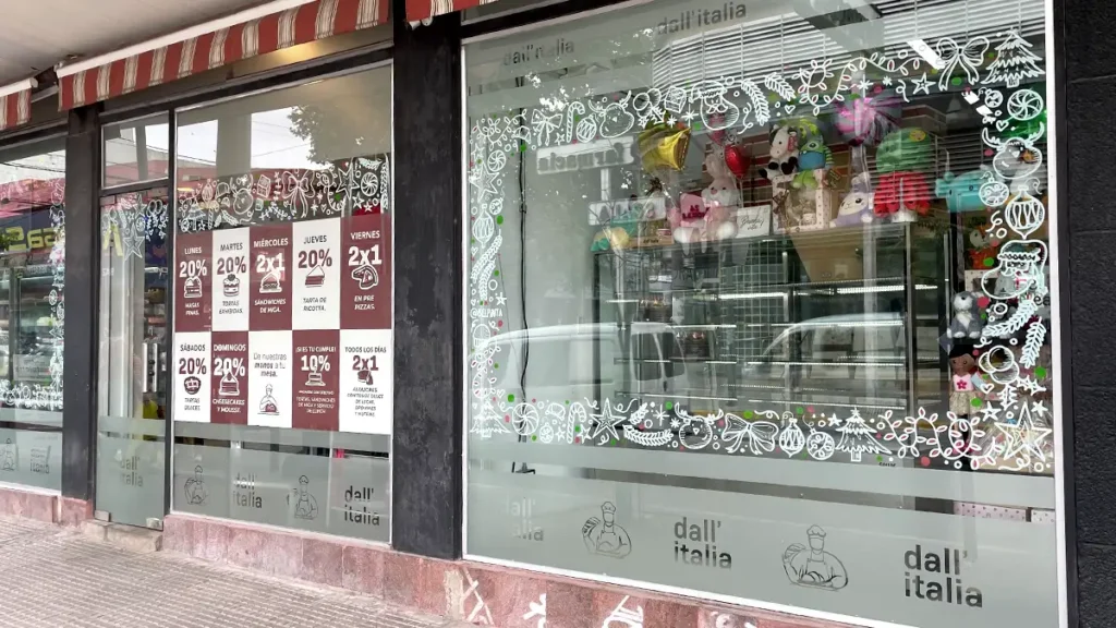 Pintura sobre vidrieras comerciales Navidad 2025 Zona oeste