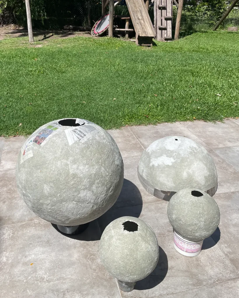 Escenografías para eventos comerciales esferas gigantes La Parfumerie